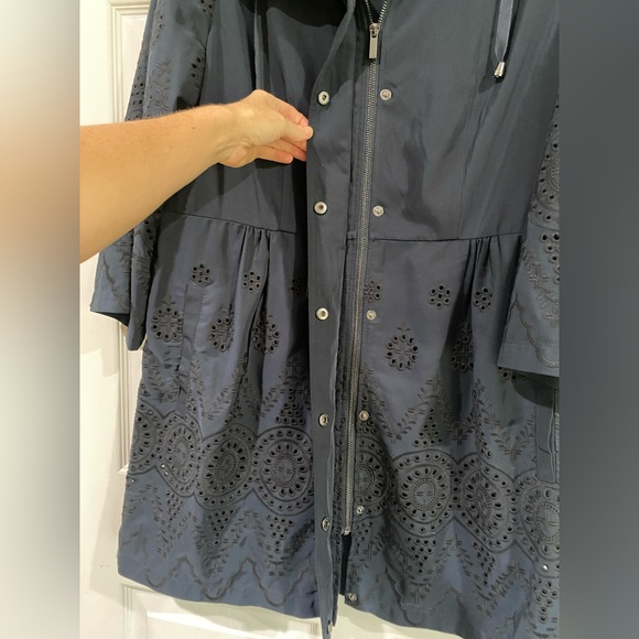 Chicos Eyelet Jacket Sz 2 L Navy Zip Front Lightweight Womens Long Sleeve - Picture 7 of 13